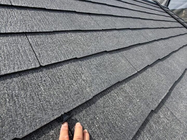 屋根塗装　タスペーサー設置